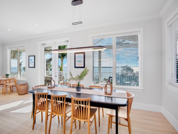 Waterfront Anna Maria Rental Home 3 Minute Walk to Beaches